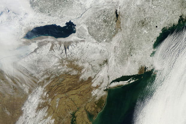 Le lac Ontario sous la neige