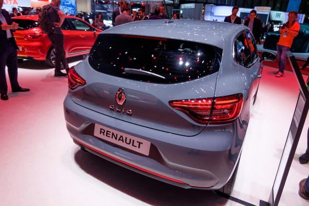 Peu de changements à l'arrière de la Clio 5