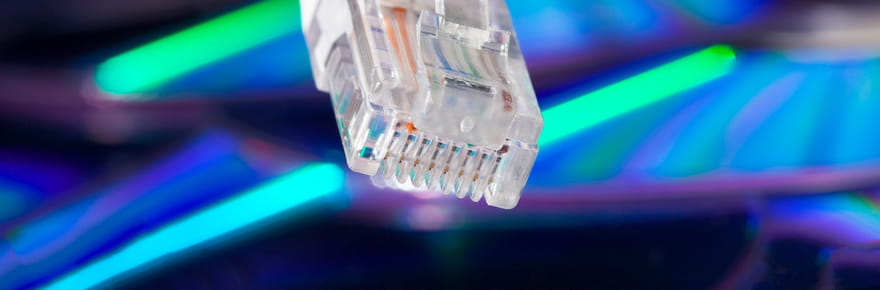 Jusqu'&agrave; 6&nbsp;fois plus de d&eacute;bit avec une Freebox&nbsp;: on a trouv&eacute; le moyen ultime de booster sa fibre optique