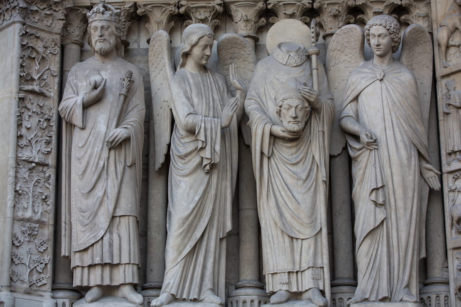 Saint Denis d&eacute;capit&eacute;