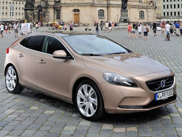 Volvo V40