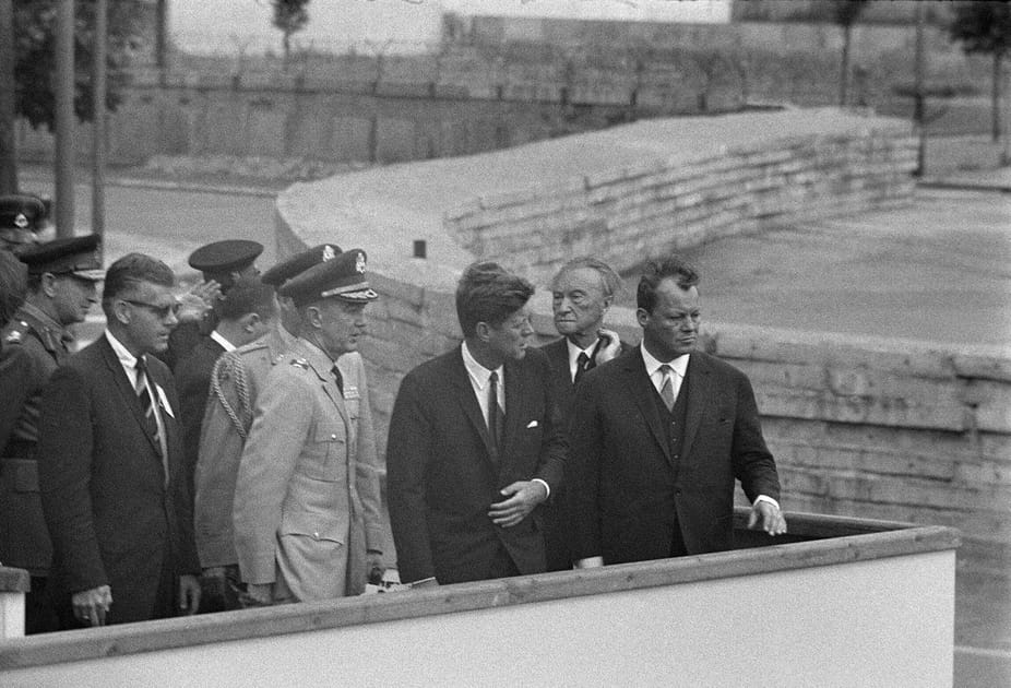 Le pr&eacute;sident Kennedy en visite d'Etat