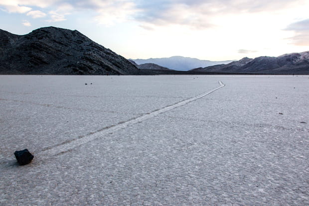 Les pierres mouvantes de la Death Valley