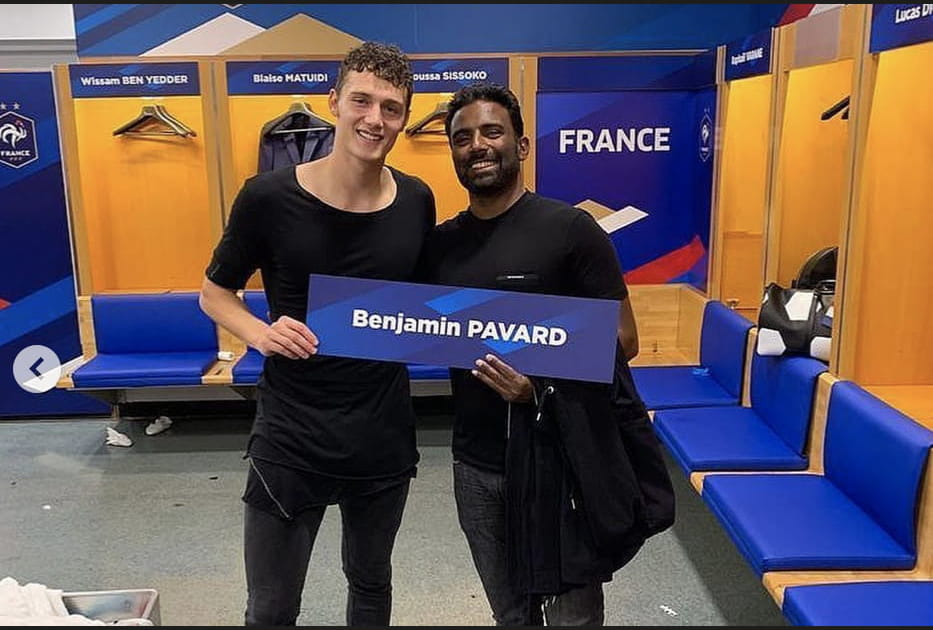 Benjamin Pavard et son agent