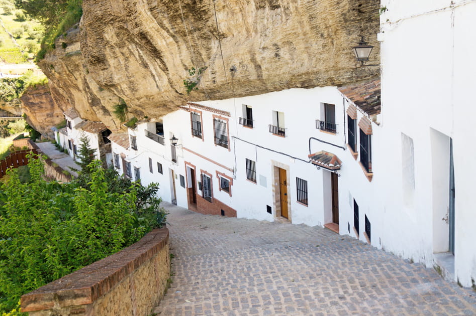 Setenil de las Bodegas en Andalousie