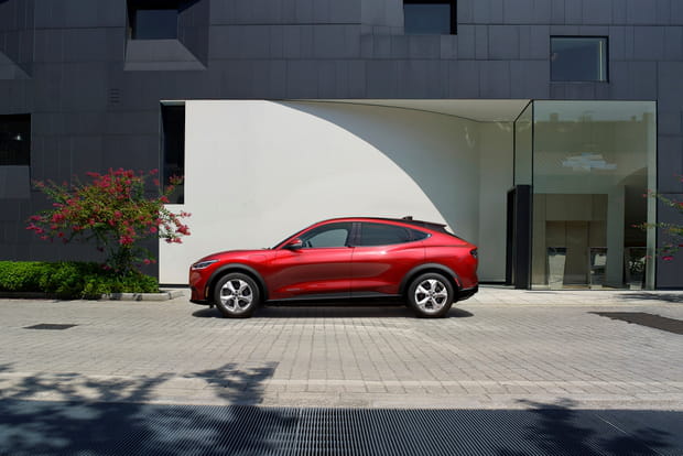 Les dimensions de la Ford Mustang Mach-E