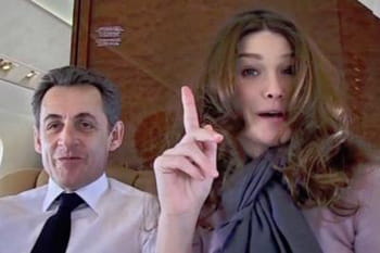 Zapping TV - Sarkozy trop fan de sa femme
