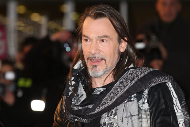Florent Pagny : il s'amuse avec ses implants