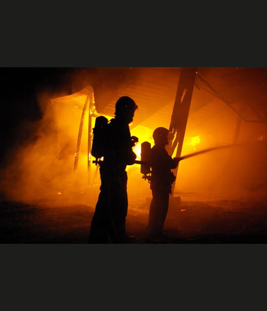 Sous les flammes