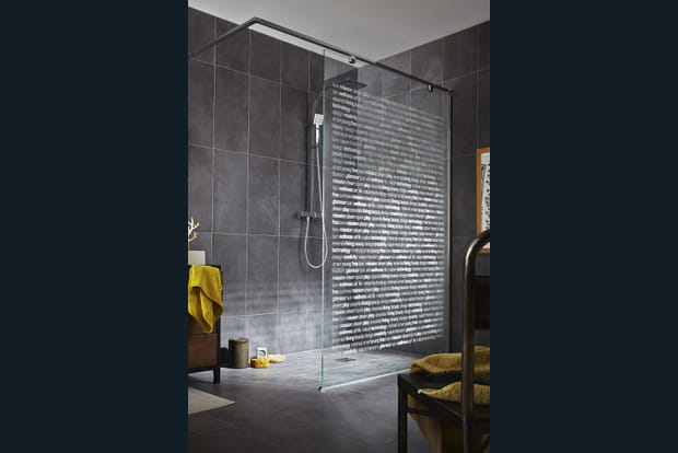Une Salle De Bain Futuriste