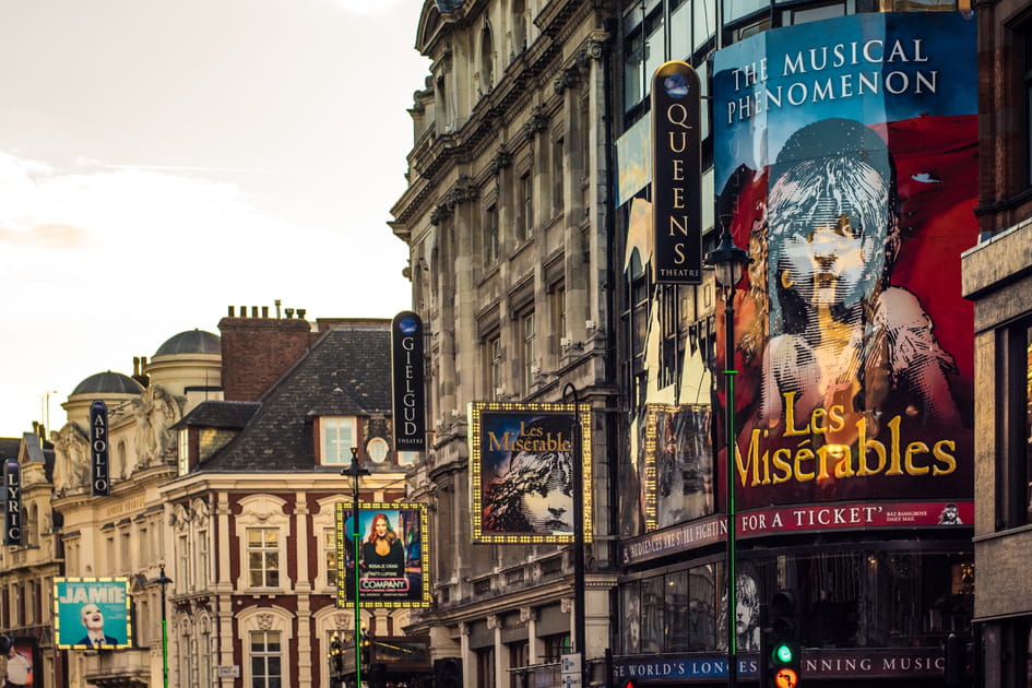20&nbsp;bonnes id&eacute;es pour profiter de Londres, m&ecirc;me sous la pluie&nbsp;: un spectacle dans le West End