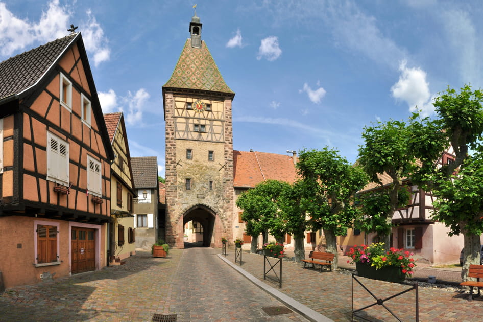 Les remparts de Bergheim, un des meilleurs exemples de fortification de cit&eacute; m&eacute;di&eacute;vale en Alsace