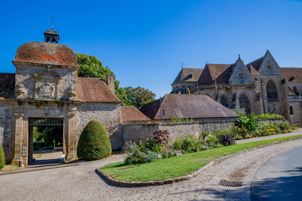 11e : Souvigny, Allier