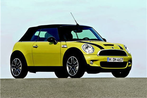 Une capote en toile ingénieuse