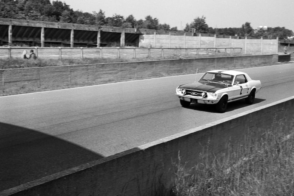 Au volant de la Ford Mustang