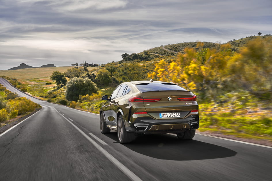 Le troisi&egrave;me BMW X6&nbsp;est l&agrave;