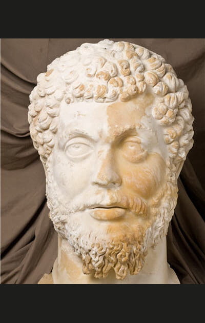 D&eacute;couverte d'une statue de Marc-Aur&egrave;le en Turquie