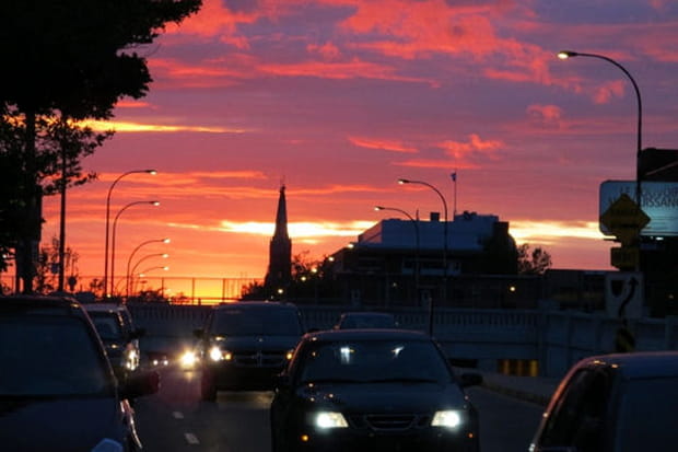 Le rue Saint-Denis, incontournable à Montréal