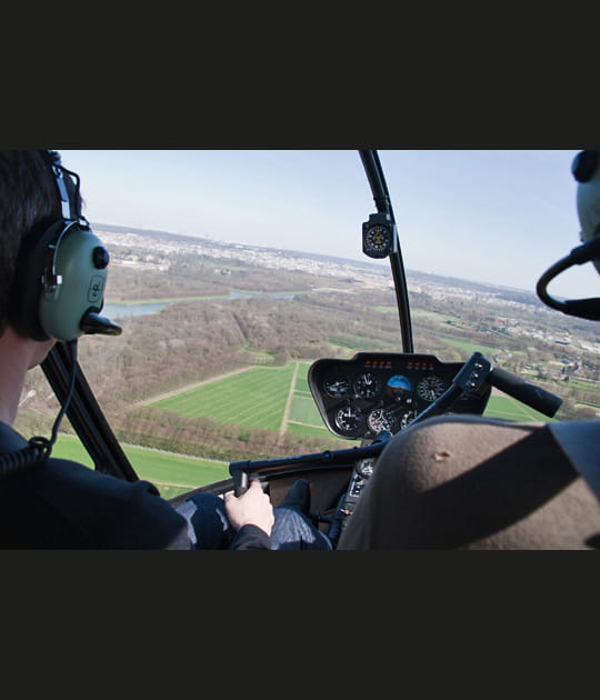 Apprendre &agrave; piloter un h&eacute;licopt&egrave;re