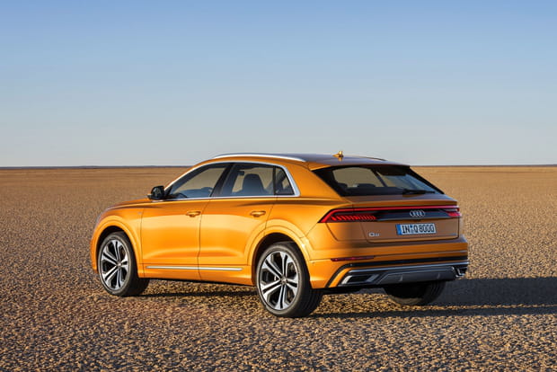 Un bandeau noir laqué comme sur l'A7