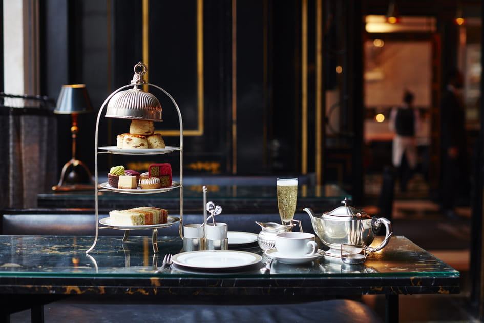 Profiter de Londres, m&ecirc;me sous la pluie&nbsp;: boire l'afternoon tea &agrave; Picadilly