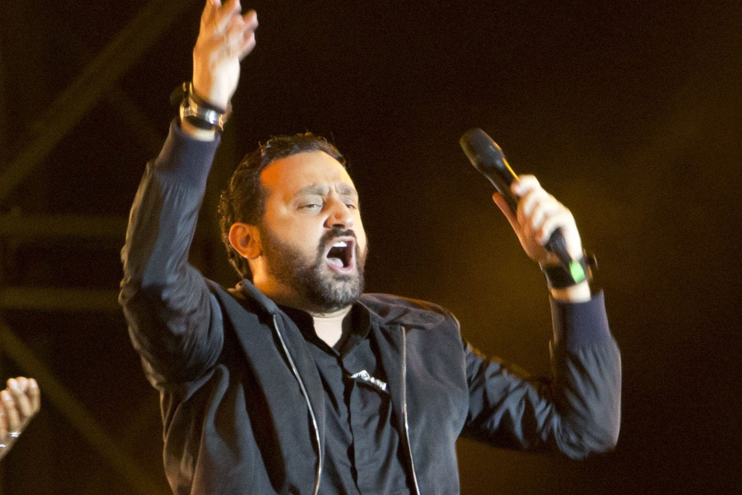 Cyril Hanouna en colère contre JoeyStarr, il fait pression sur D8