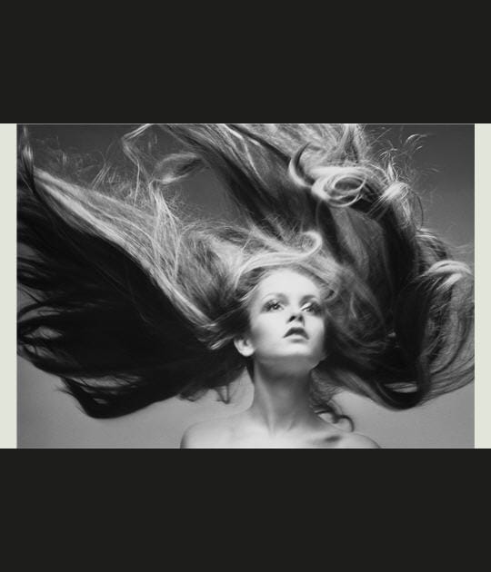 Twiggy, coiffure de Ara Gallant