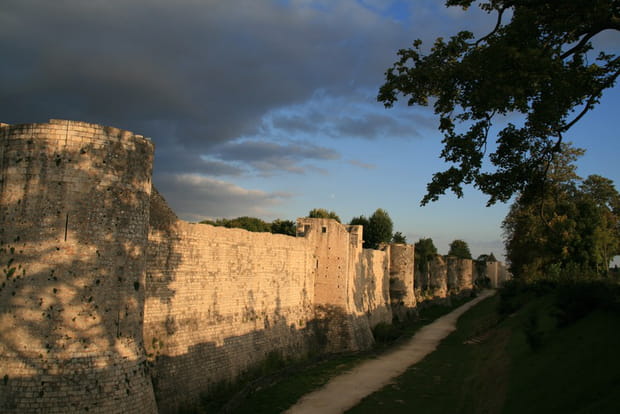 Provins et ses souterrains médiévaux