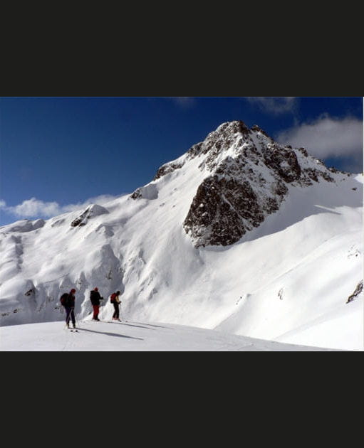 3&nbsp;hommes dans le blanc...