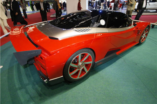 Dimensions : petite mais trappue