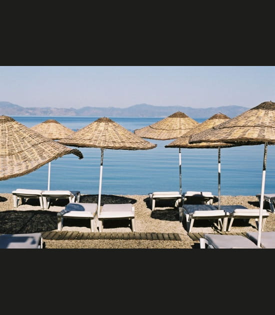 Hillside Beach Club
