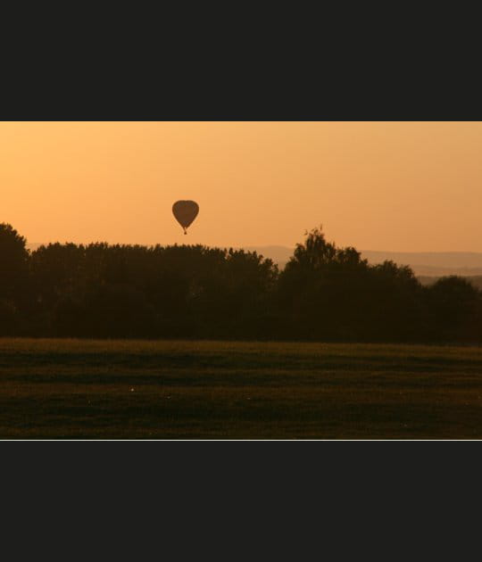 Le cr&eacute;puscule comme toile de fond