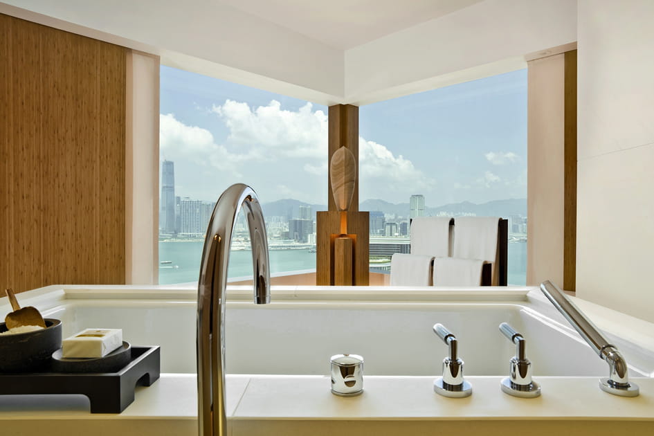 Une salle de bains design