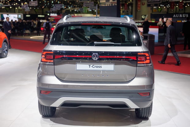 Un design tout en LED à l'arrière du T-Cross
