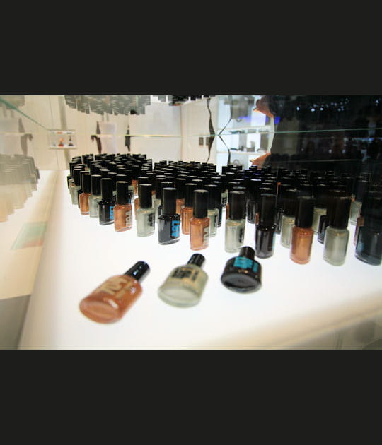 Maquillage (des ongles) automobile