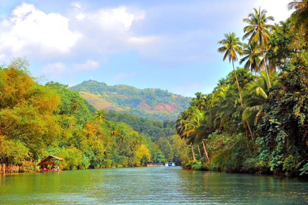 Au fil de la rivière Loboc