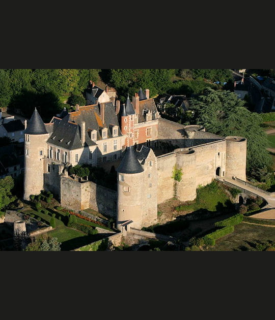 Le ch&acirc;teau aux jardins romantiques