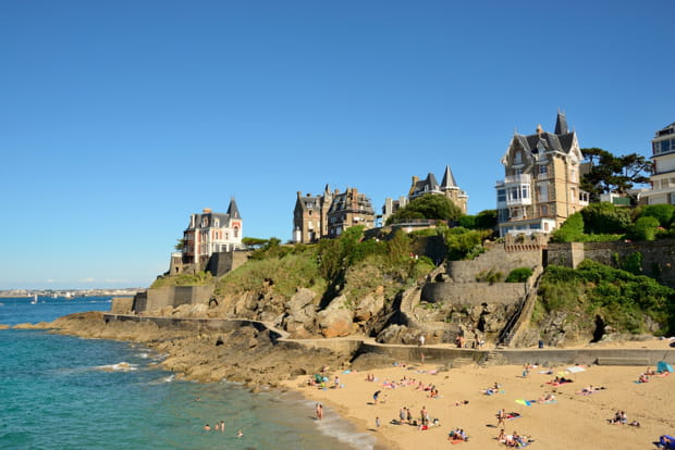 Dinard, perle de la Côte d'Émeraude en Bretagne