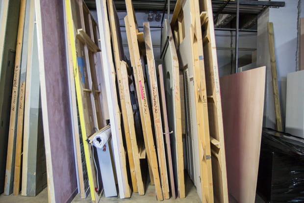 Des feuilles de décor bien rangées