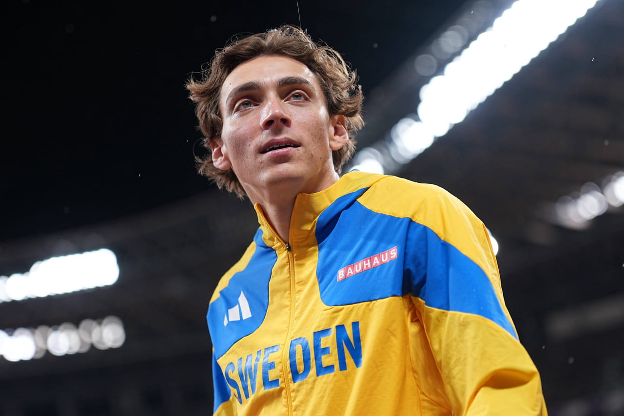 Armand Duplantis enchaîne les records du monde et reçoit un pactole à chaque fois