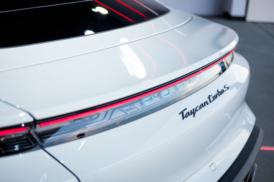 Un Taycan &eacute;lectrique... et turbo&nbsp;?