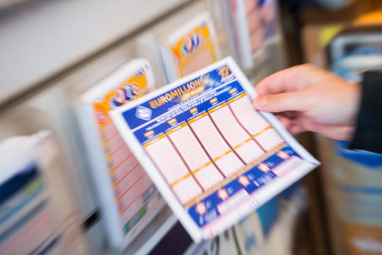 R&eacute;sultat de l'Euromillions (FDJ)&nbsp;: le tirage du mardi 6&nbsp;ao&ucirc;t 2024, 38&nbsp;millions d'euros en jeu