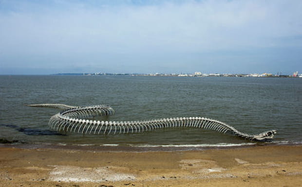 Huang Yong Ping, Serpent d'océan