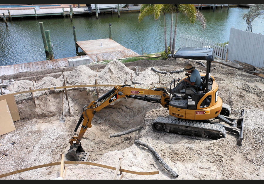 La construction de la piscine