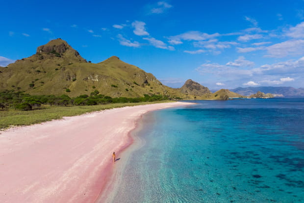 Voici où se baigner à Pink Beach, l'une des plus belles plages du monde