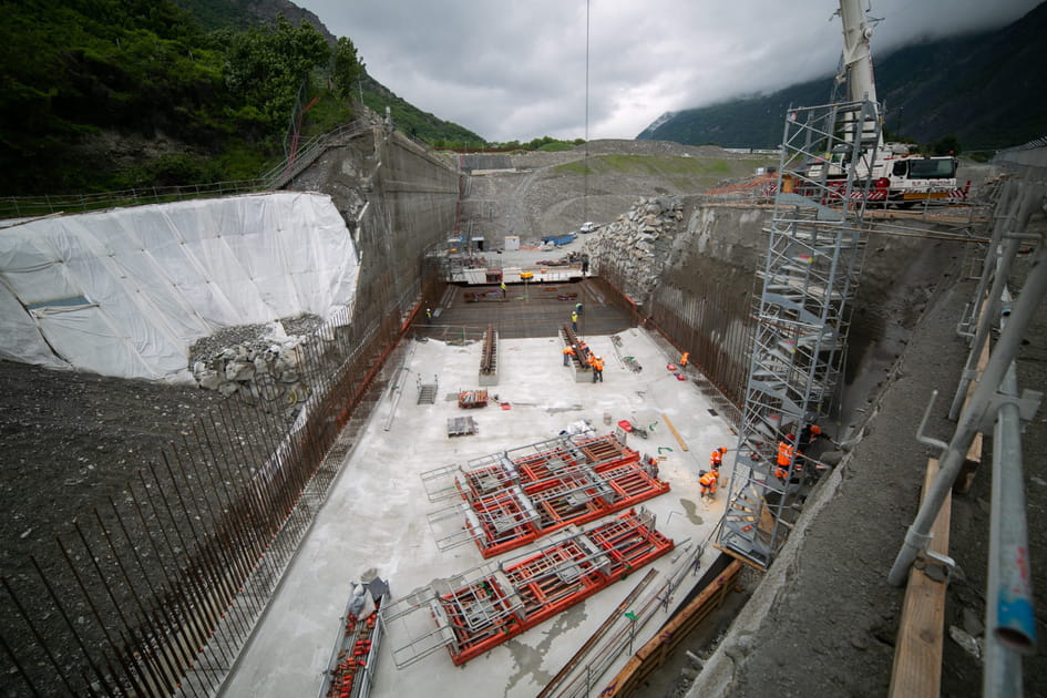Chantier de la LGV Lyon-Turin&nbsp;: gare internationale et puits de ventilation