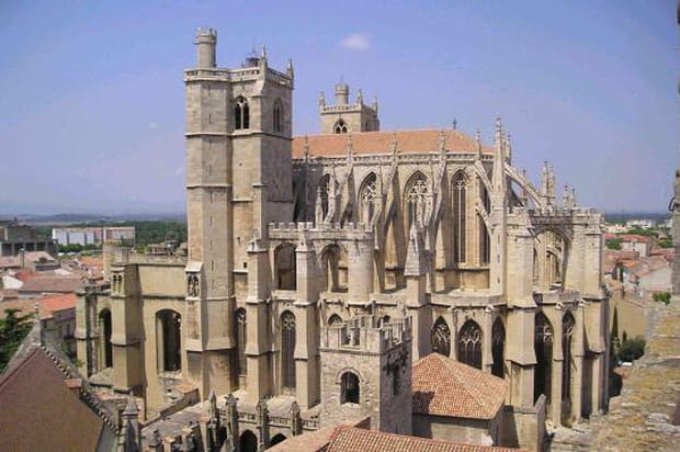 La cathédrale Saint-Just et Saint-Pasteur