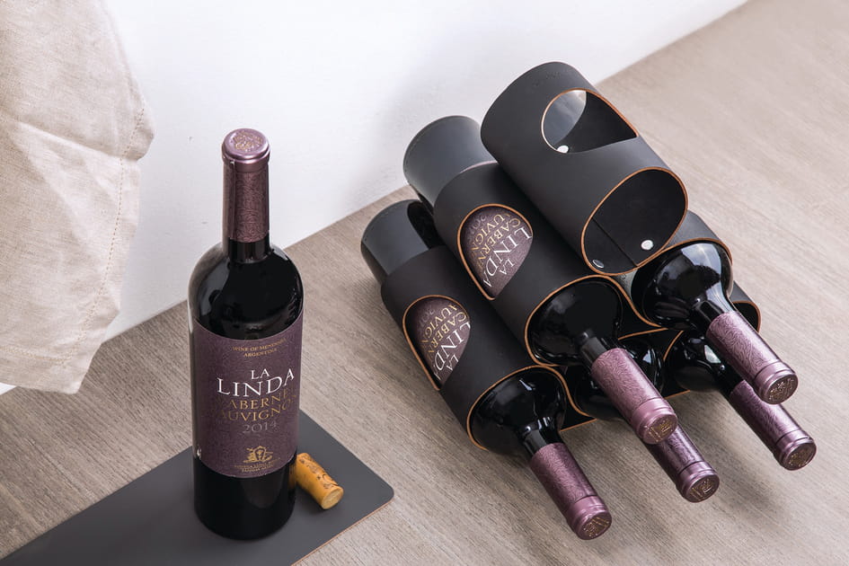 Un porte-bouteilles de vin