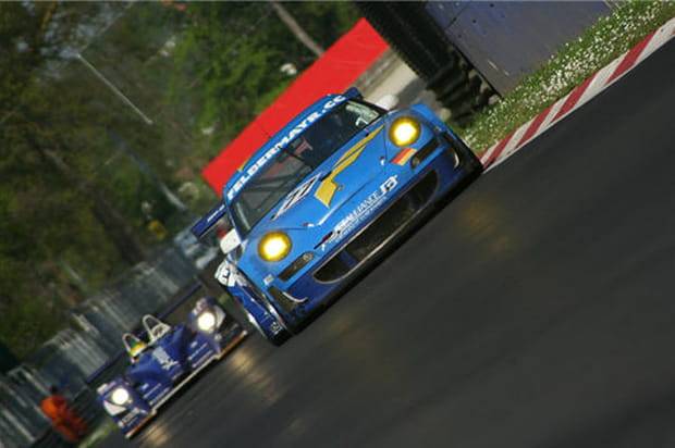 Porsche GT2 officielle
