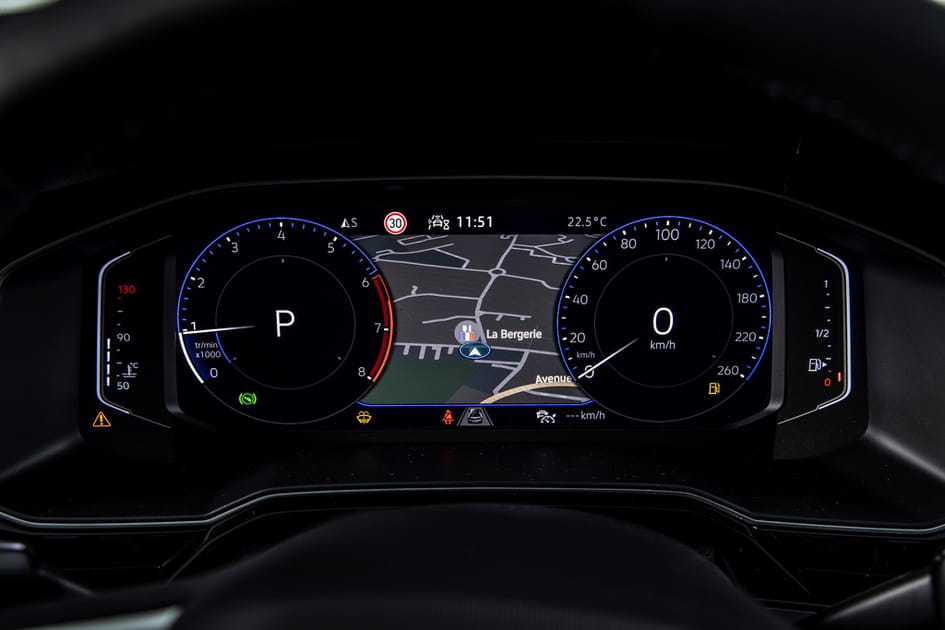 Le combin&eacute; num&eacute;rique au volant